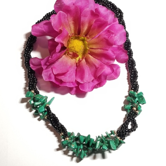 Vintage Jewelry - Vintage Malachite necklace black glass beads green stone choker